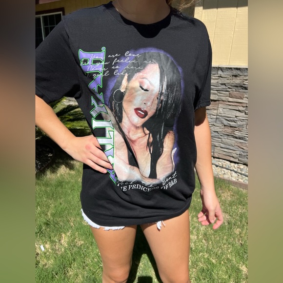 Authentic Aaliyah T Shirt (Large) - Picture 3 of 6